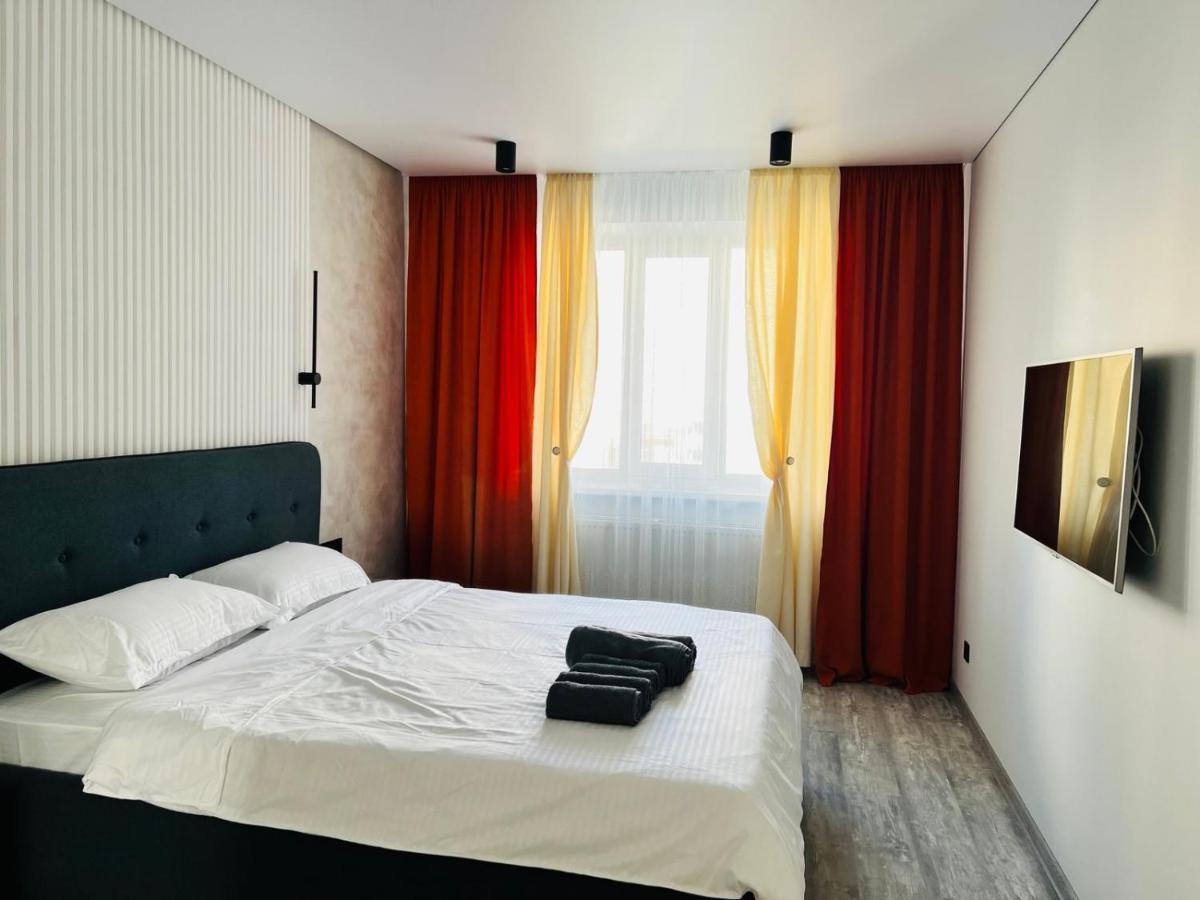 Gold Apartment Vysochana18 伊万诺-弗兰科夫斯克 外观 照片